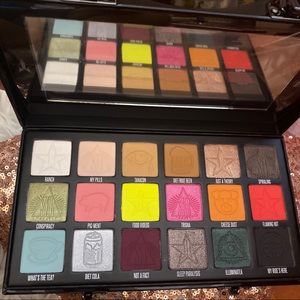Conspiracy Palette by Jeffree Star